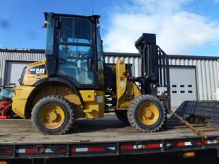 Chariot &#233;l&#233;vateur Caterpillar 903C