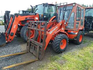 Chargeur sur roues Kubota R420